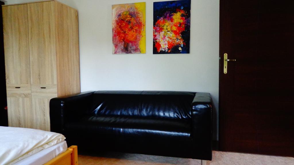 Penzion Marriot Trnava Bilik gambar